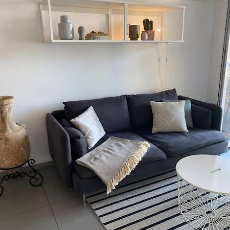 Ebli Seaview Apartment พูลา ภายนอก รูปภาพ