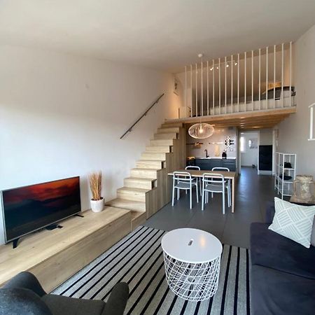 Ebli Seaview Apartment พูลา ภายนอก รูปภาพ