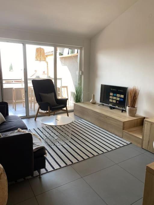 Ebli Seaview Apartment พูลา ภายนอก รูปภาพ