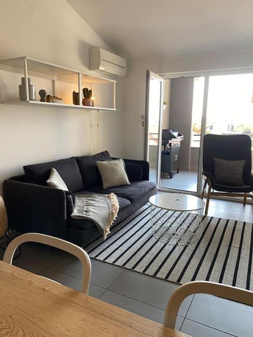 Ebli Seaview Apartment พูลา ภายนอก รูปภาพ