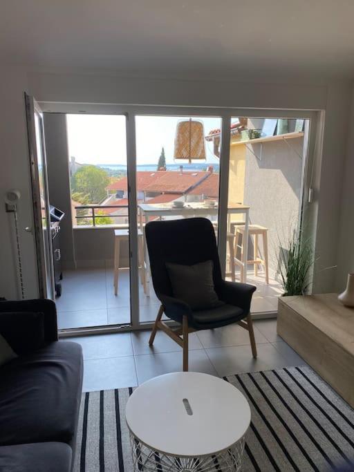 Ebli Seaview Apartment พูลา ภายนอก รูปภาพ